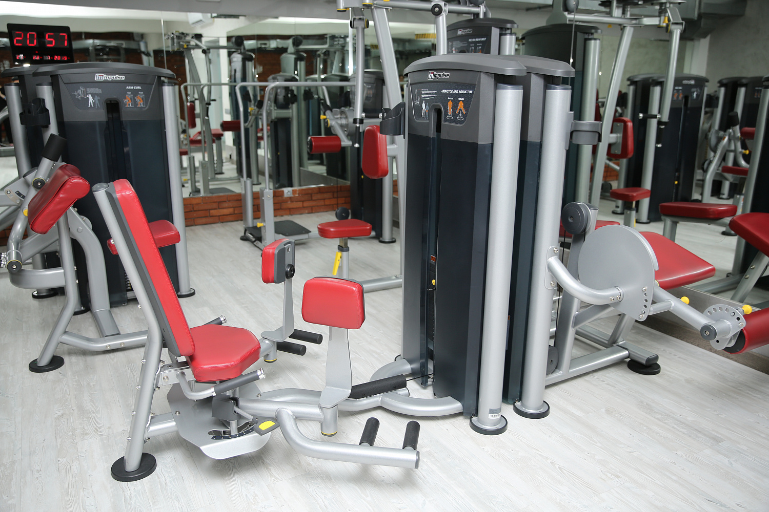 Фитнес-клуб "Unique one Health & Fitness"